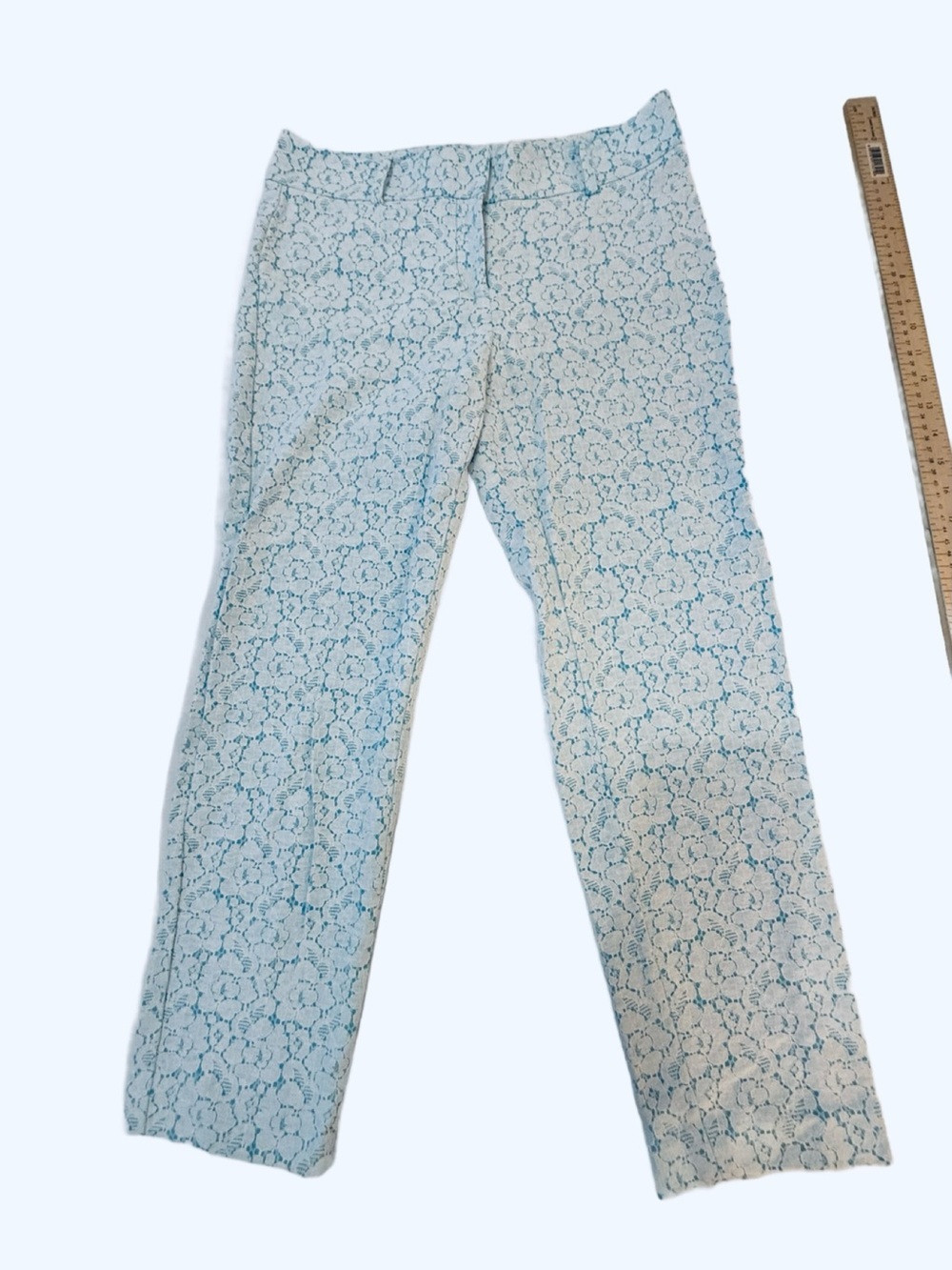 Ann Taylor Light Blue Floral Lace Crop Pants. 6P